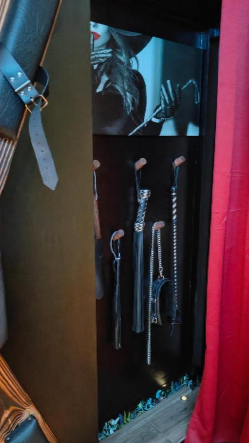 La Loveroom Bdsm De Nice " La Chambre Luxe Des Desirs " Dış mekan fotoğraf